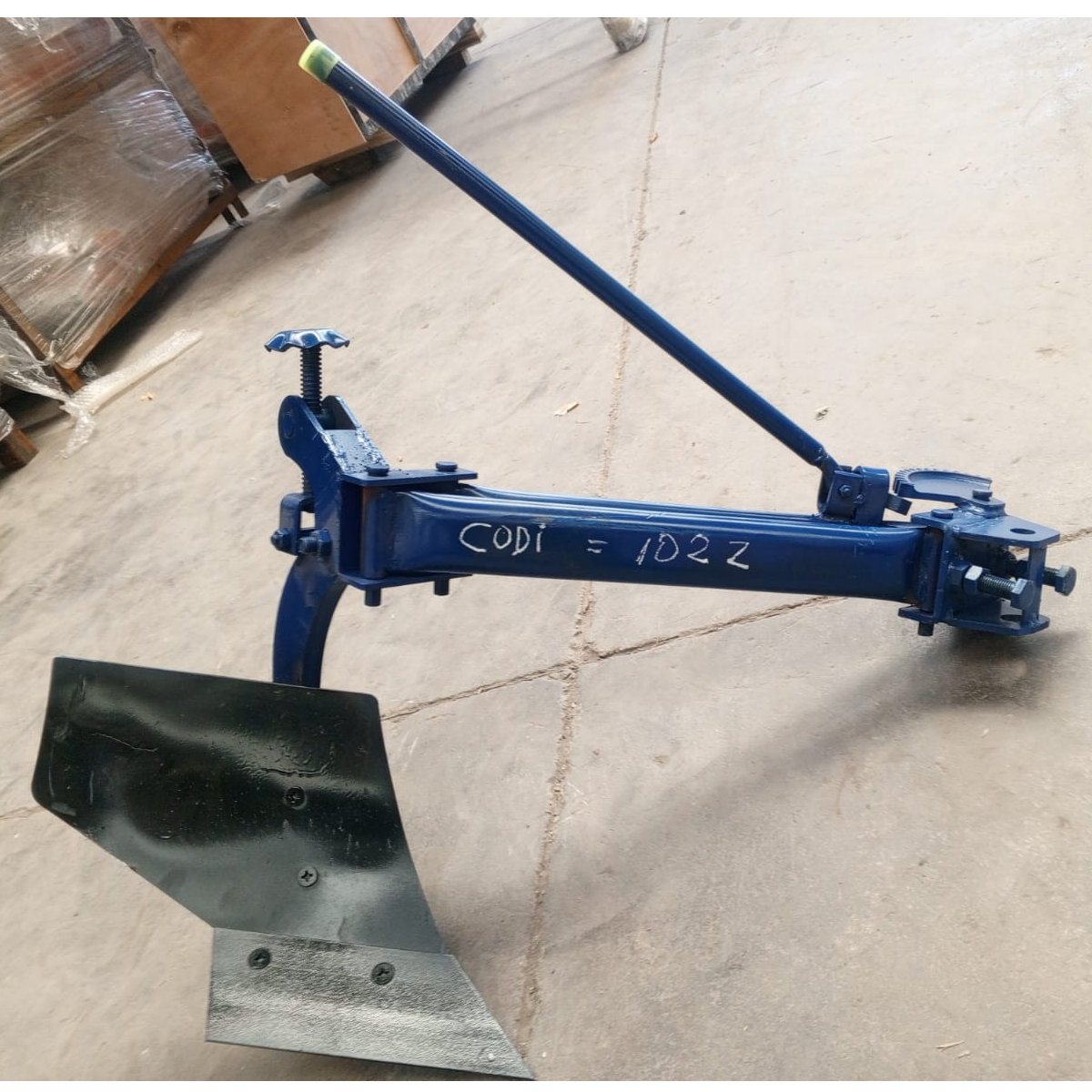 Arado vertedera reversible ajustable motocultivador motocultor