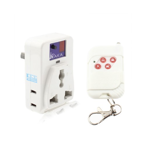 **CR Enchufe con Control Remoto universal#