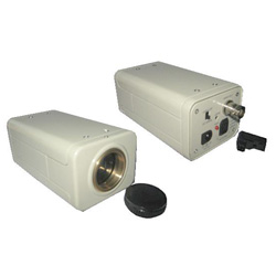 **CCTV Camara Bullet CD802 B/N CCD 1/3 sin Lente $8000 Caja Bla