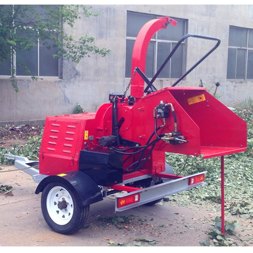 Chipeadora de tiro arrastre 22hp diesel enfriado por agua 5 pul